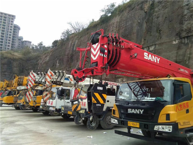 呼伦贝尔市吊车出租按什么计费？台班费、单次费、里程费怎么算？